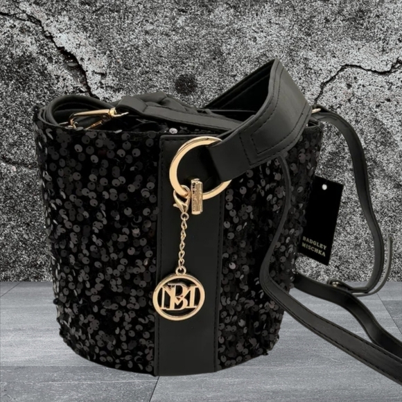 NWT Bagley Mischka Black Sequin Bucket Bag - Picture 2 of 11